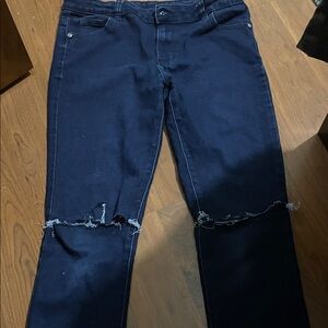 Stylish Blue Distressed Women Jeans